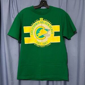 🟢 3/$25 🟢 California Golden Seals Tshirt - Med - NWOT Condition